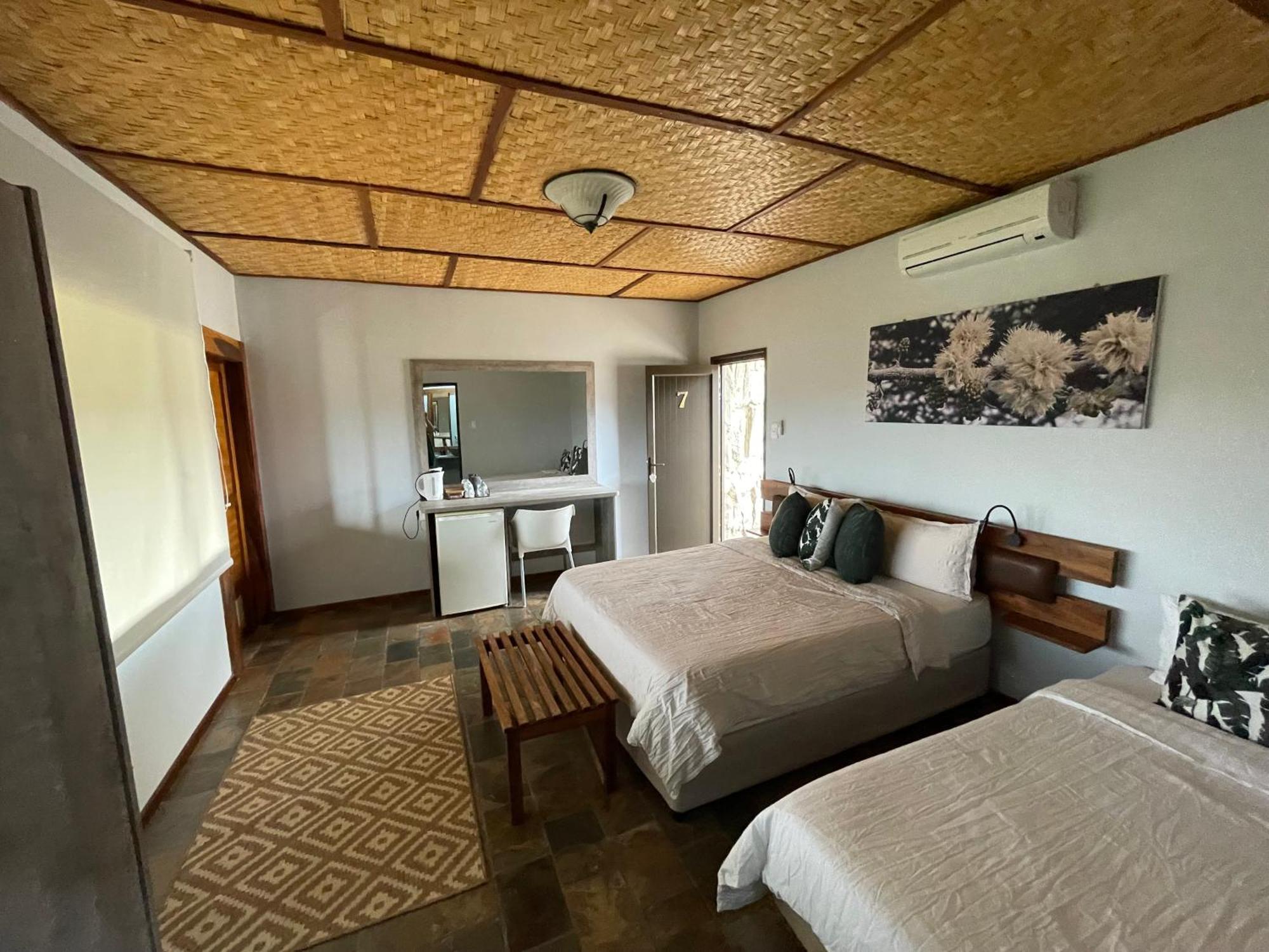 Aloegrove Safari Lodge Очиваронго Экстерьер фото